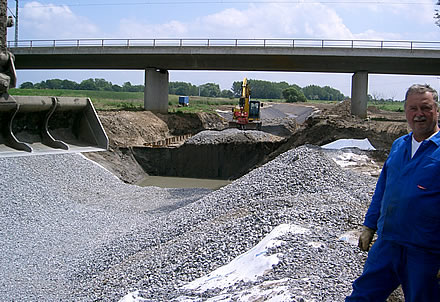 Geotechnische und wasserbauliche Sicherung des Profils der Vertieften Leine